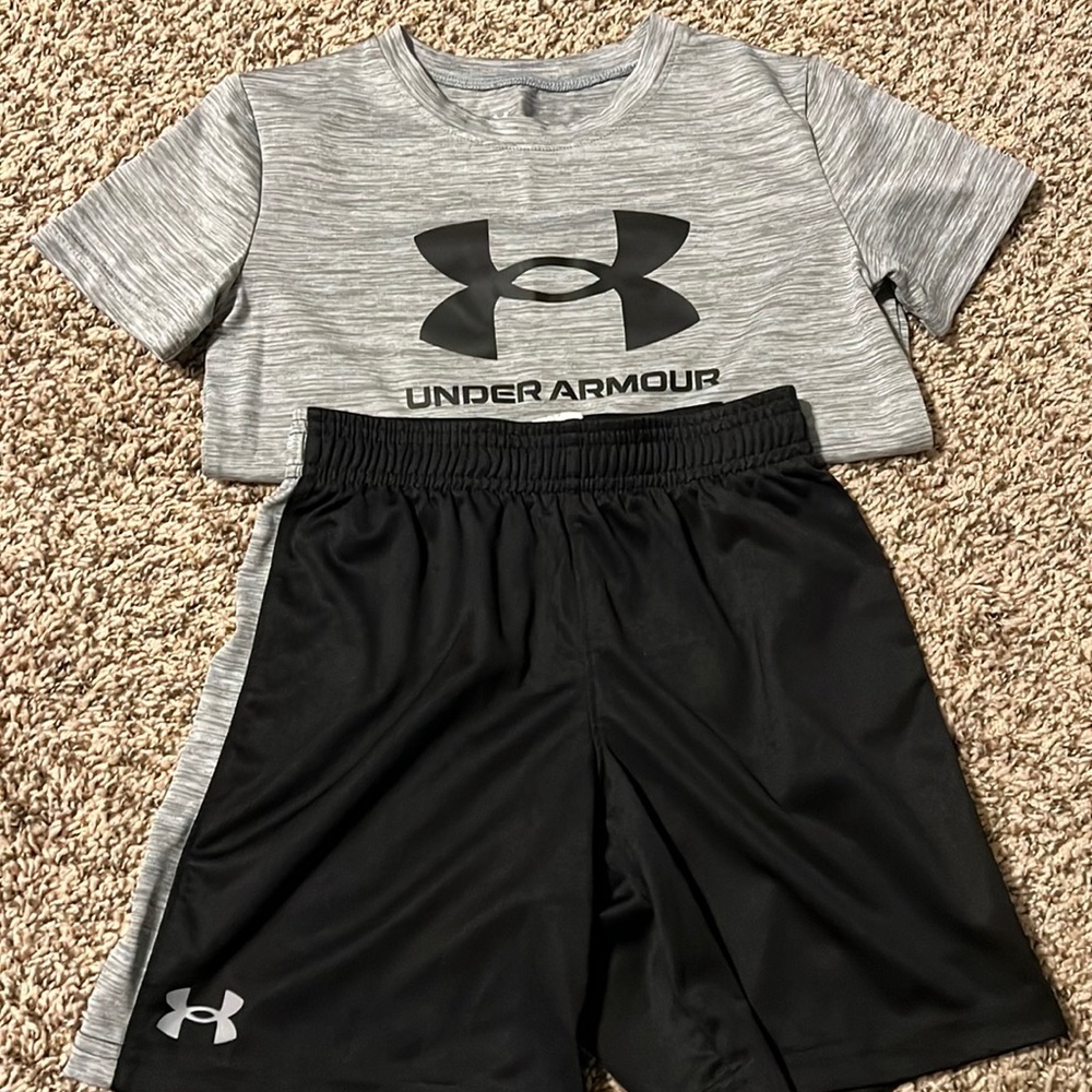 Boys under armour set